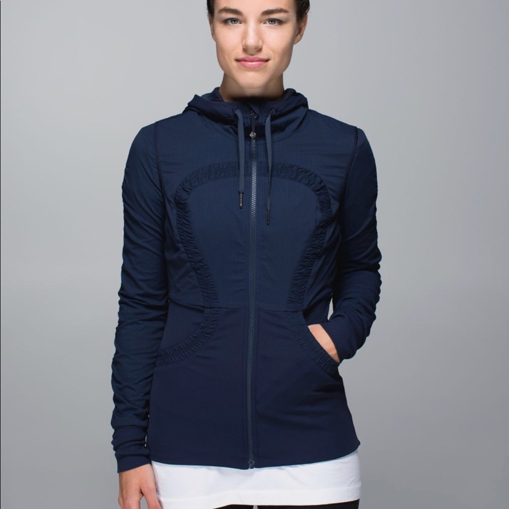 Lululemon dance jacket 4 inkwell